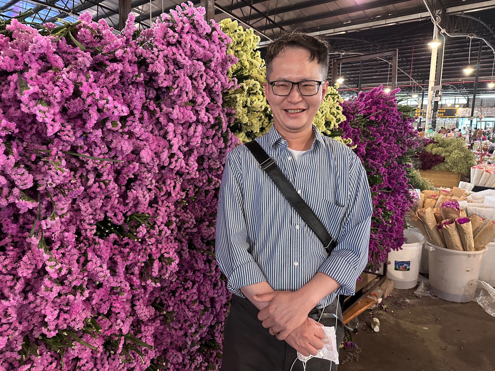 MingChi Huang visiting a flower market in Guangzhou, China